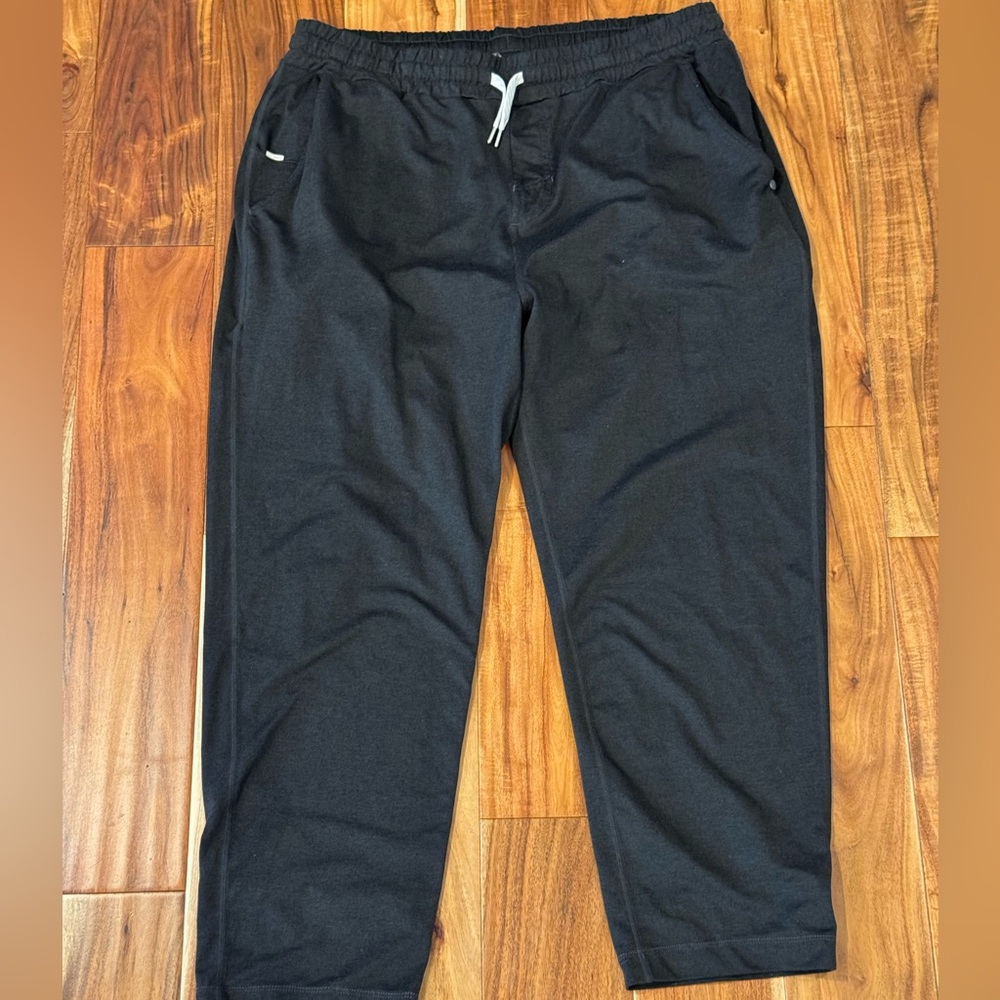 Men's Vuori Black joggers XXL
